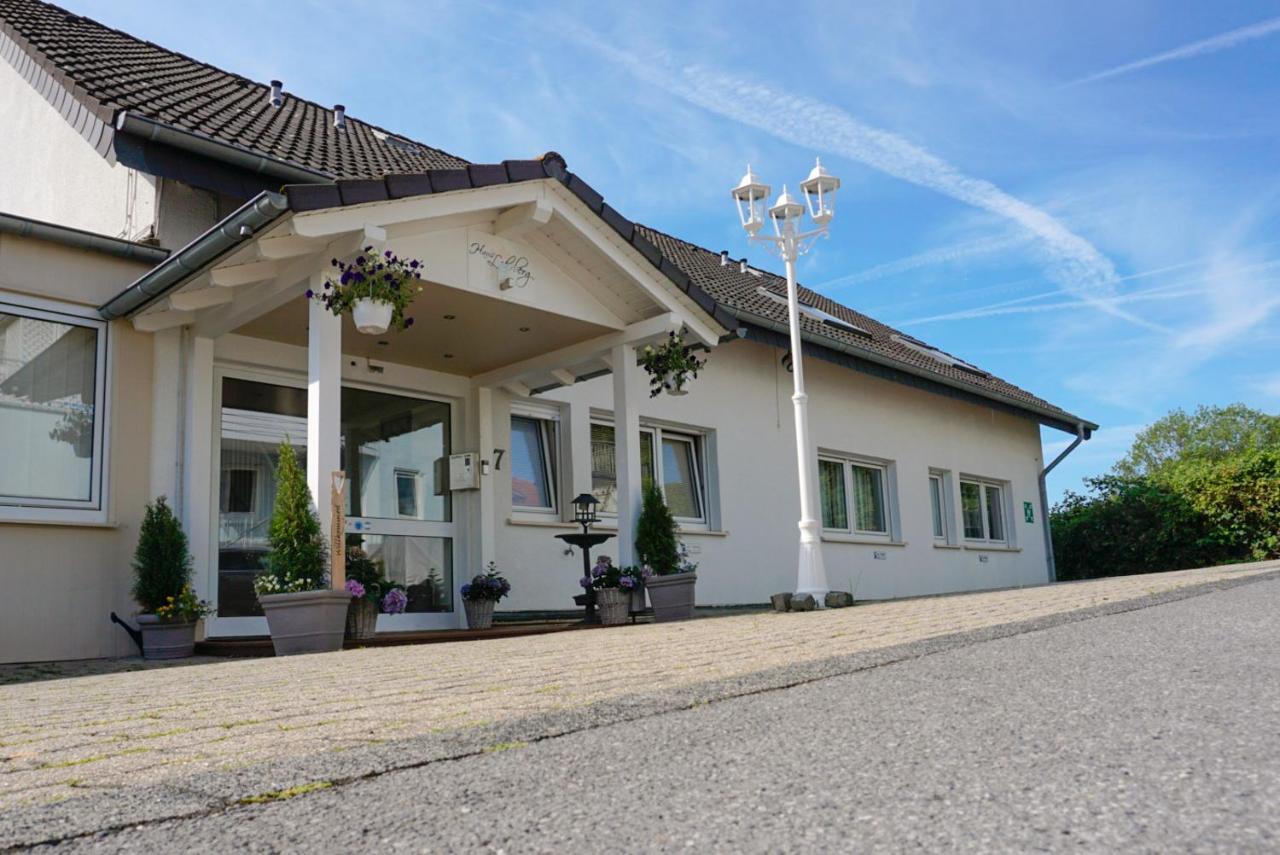 Haus Loehrberg Hotel Hemer Bagian luar foto