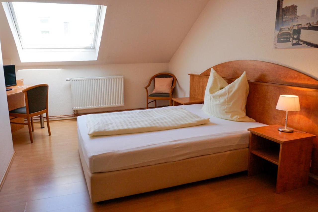 Haus Loehrberg Hotel Hemer Bagian luar foto