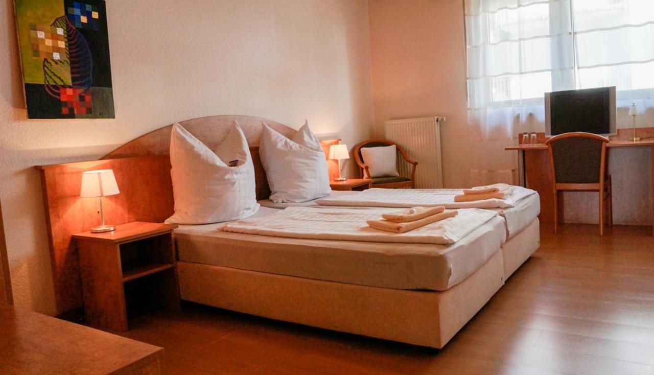 Haus Loehrberg Hotel Hemer Bagian luar foto