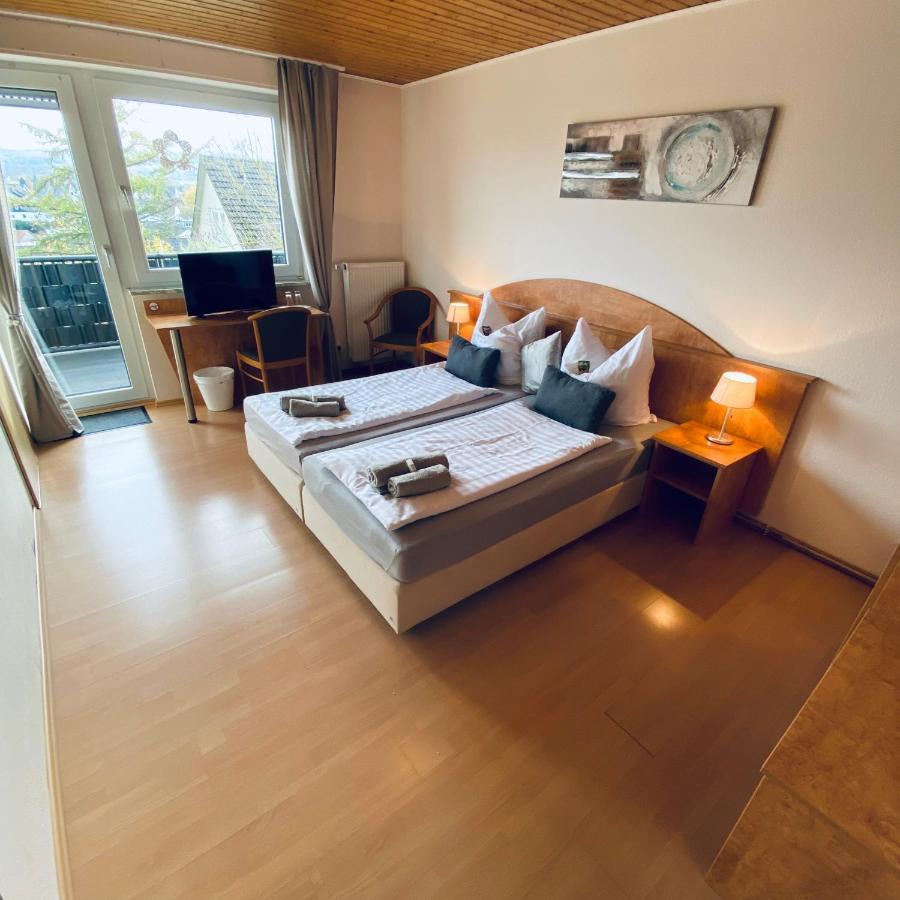 Haus Loehrberg Hotel Hemer Bagian luar foto